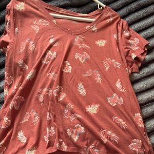 Eddie Bauer Graphic Feather Print Top